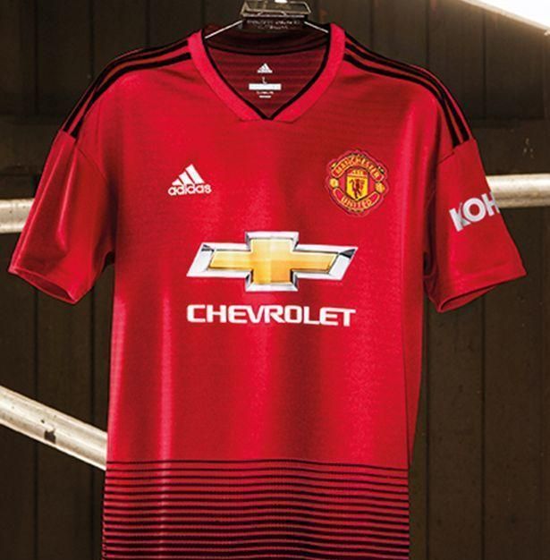 曼联告别"姨妈巾"遭质疑,不过这也是机遇|球衣|曼联|阿迪达斯_新浪