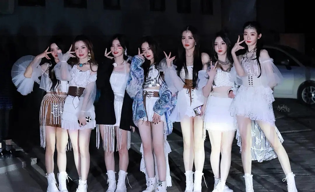 芒果新综艺选女团,选秀王者回归,网友:能超过火箭少女101吗