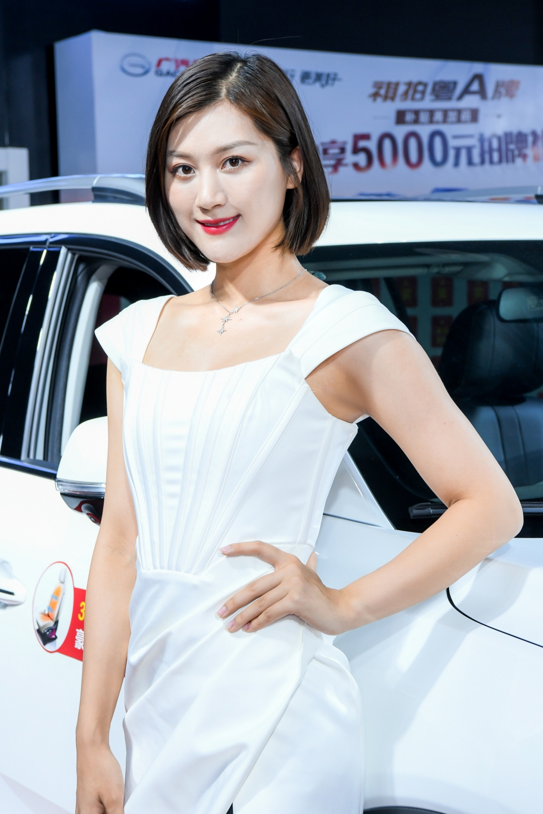 大长腿美女集结车展车模都在这超高颜值引围观华南国际车展