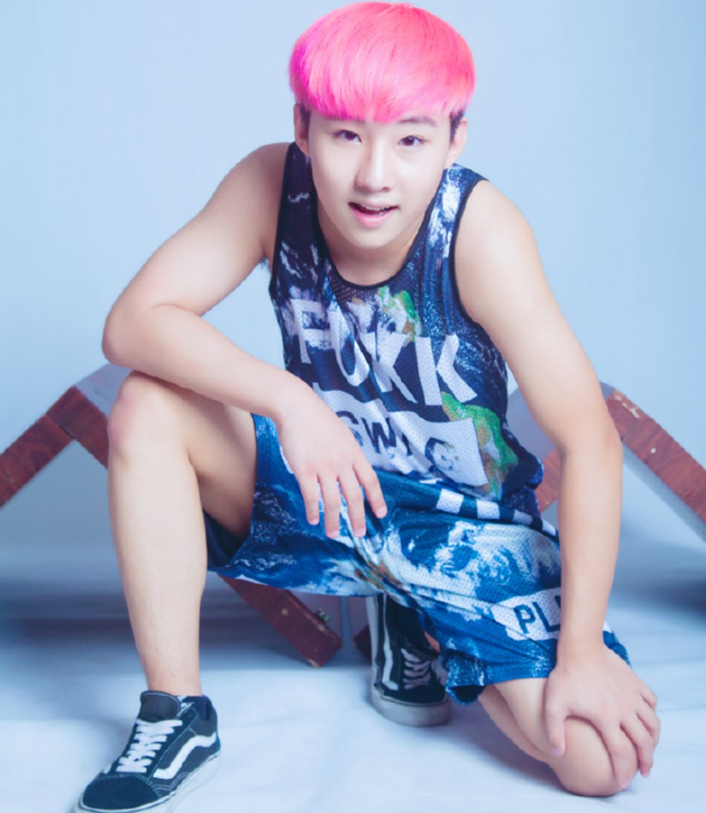 当年和周杰伦上春晚的侯高俊杰现状令人唏嘘沦为路人被遗忘