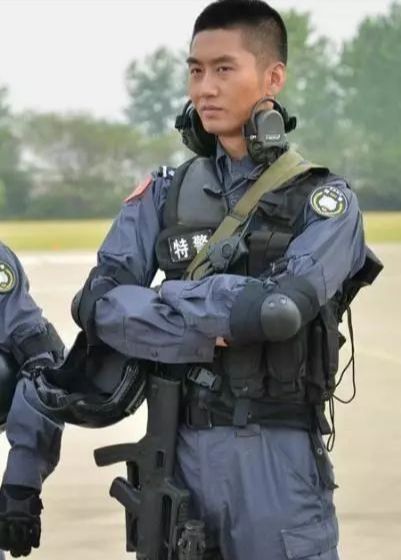 《我是特种兵》8年过去了,主演一个都没火,他因结婚上热搜