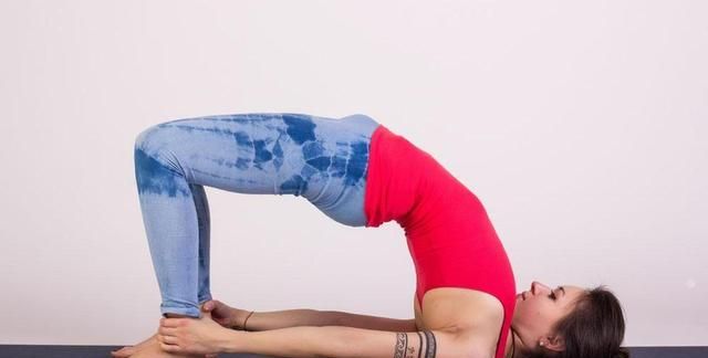 身体柔韧性越来越差,这几个瑜伽动作帮助提升柔韧性休闲区蓝鸢梦想 - Www.slyday.coM