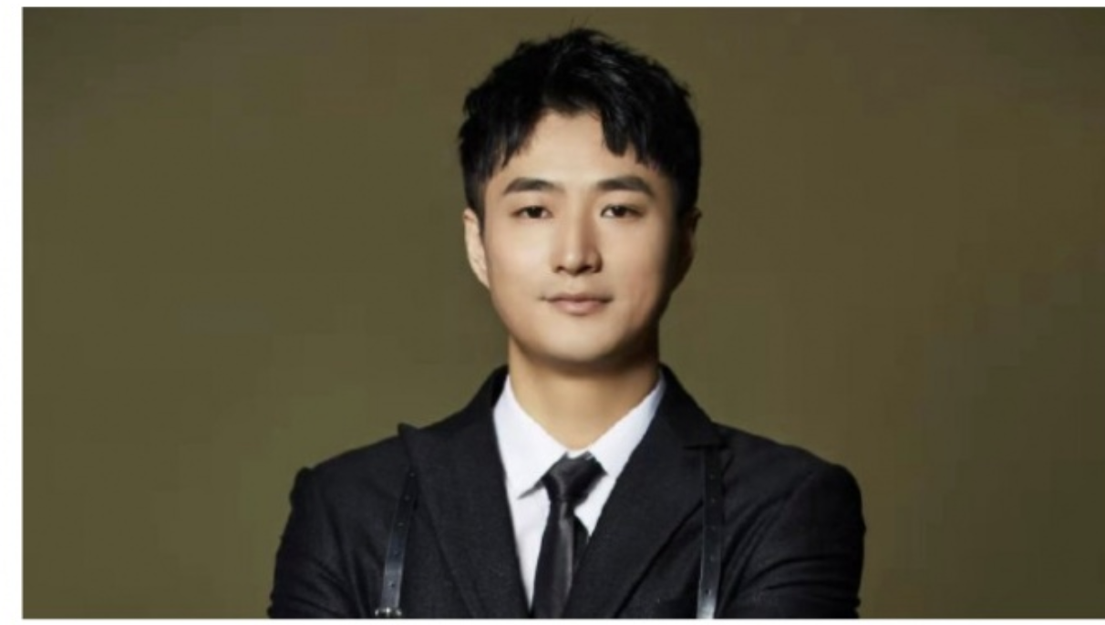 淄博三轮不胜老板何世华替补出场球迷这是中国足球笑话