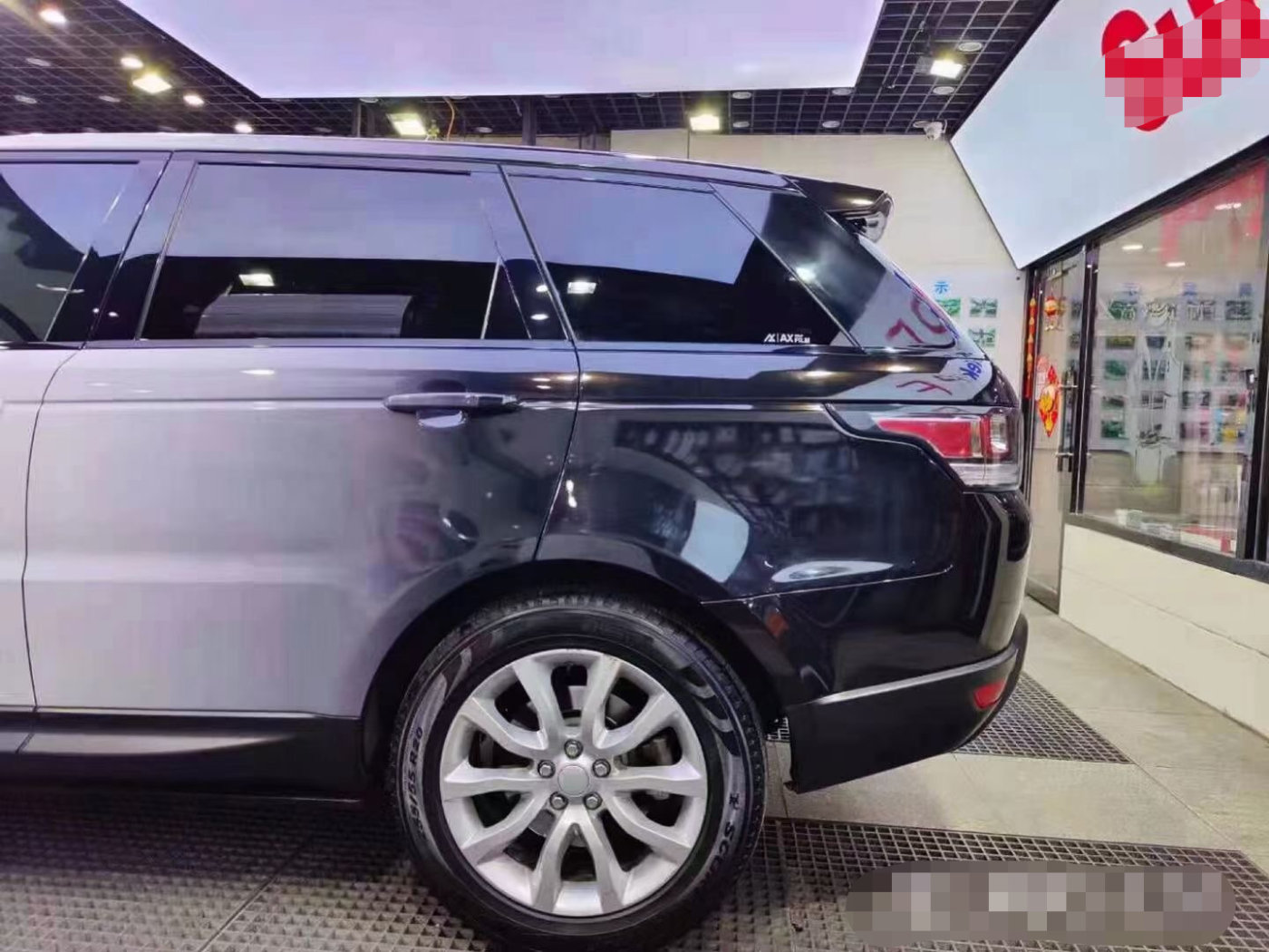 路虎揽胜改色黑白渐变 原来车身颜色也可以这么玩儿-新浪汽车