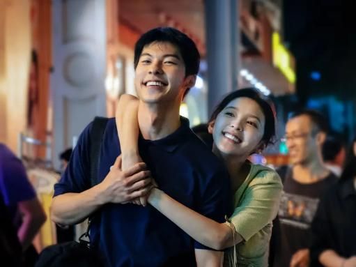 《悬崖之上》反超《你的婚礼》,它是第二个“李焕英”休闲区蓝鸢梦想 - Www.slyday.coM