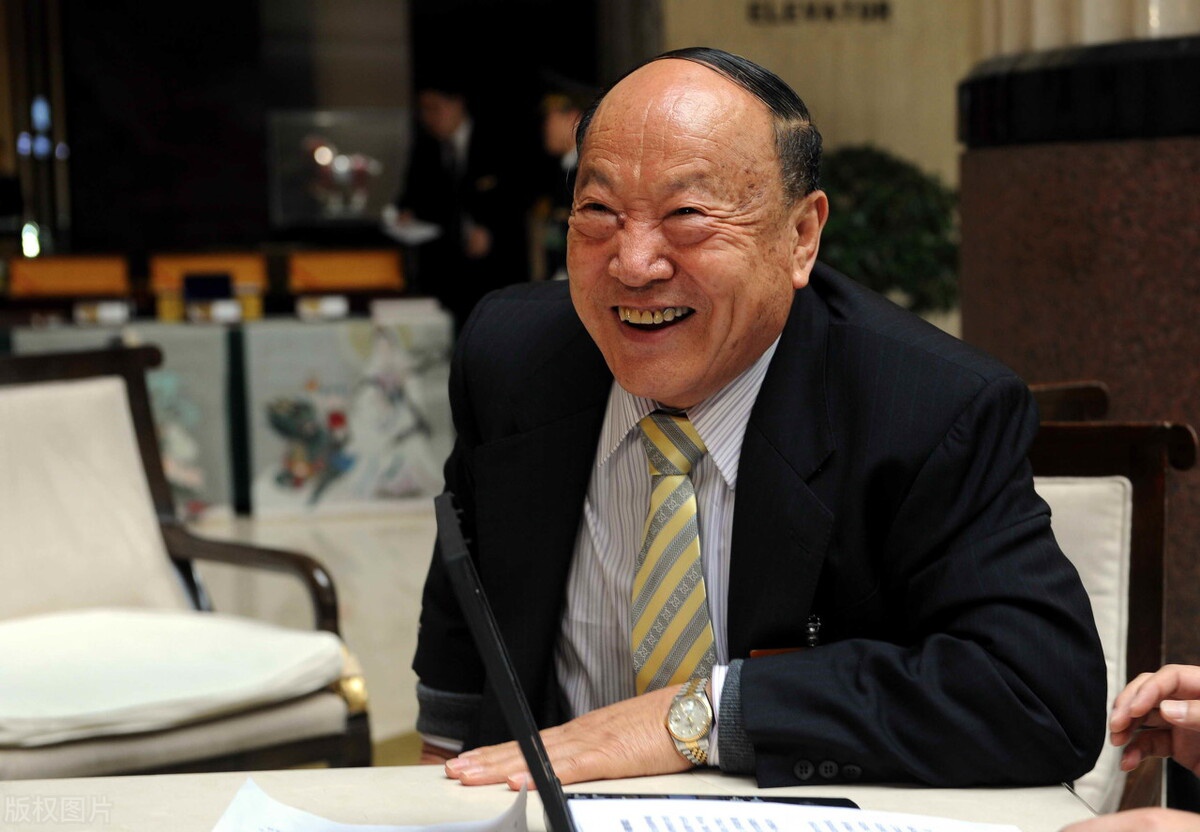 招远上榜的两位富豪是玲珑轮胎的王希成,财富达215亿元;双塔食品的