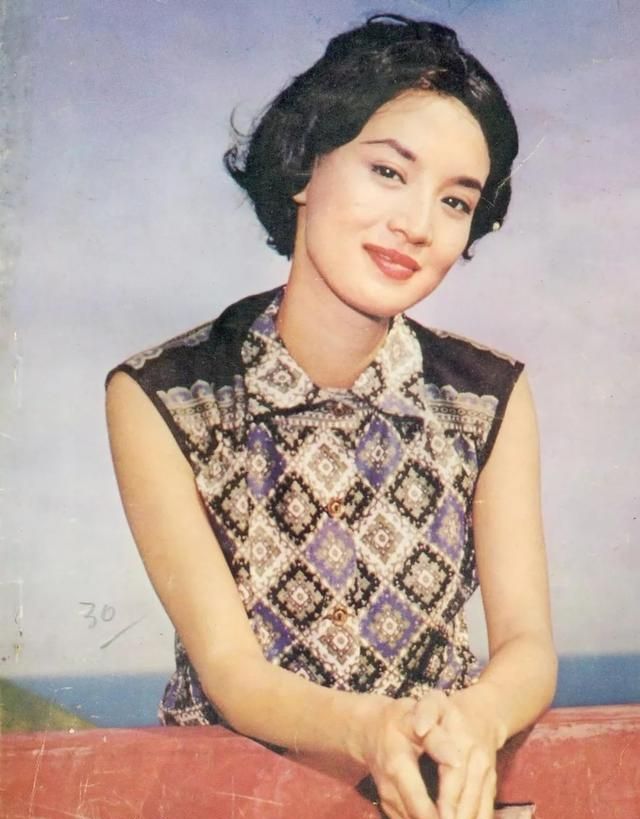 首届金马奖影后尤敏香港影坛最早的青春玉女28岁息影嫁人