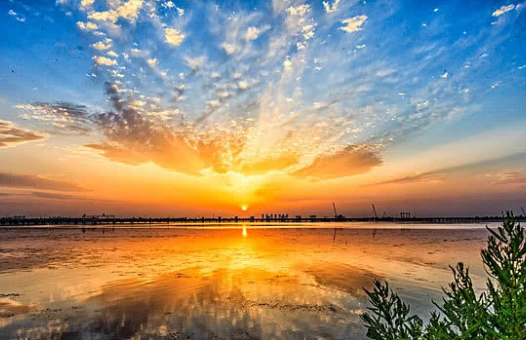 下半年有幸运降临,前程似锦的3生肖