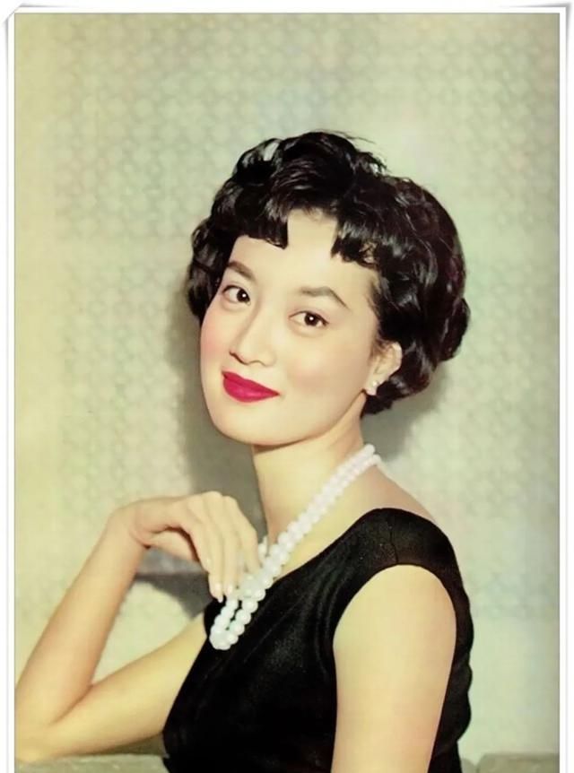 首届金马奖影后尤敏香港影坛最早的青春玉女28岁息影嫁人