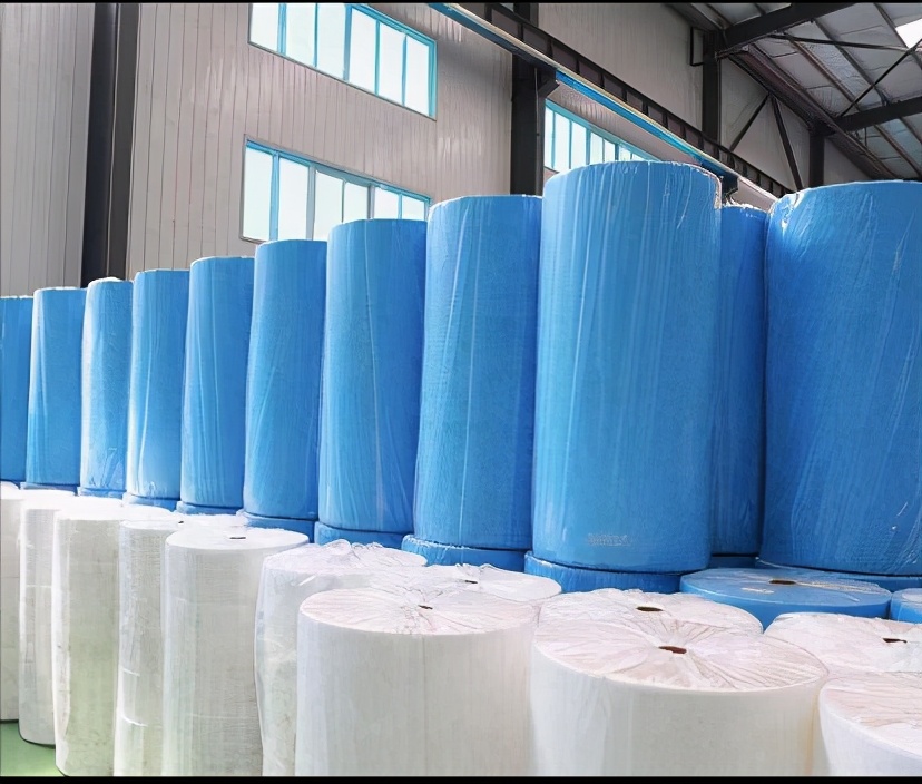 聚酯纤维无纺布可以添加在服装面料里面吗?