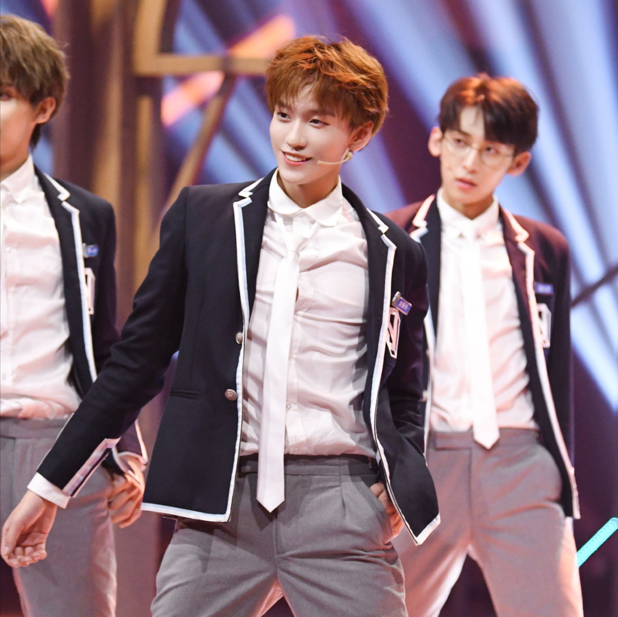 青你3临决赛停播余景天宣布退赛网友称其老鼠屎坏了锅粥