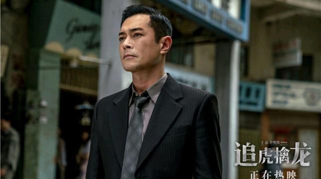 五一档总票房破15亿创纪录 你的婚礼破6亿 悬崖之上破5亿休闲区蓝鸢梦想 - Www.slyday.coM 五一档总票房破15亿创纪录 你的婚礼破6亿 悬崖之上破5亿休闲区蓝鸢梦想 - Www.slyday.coM