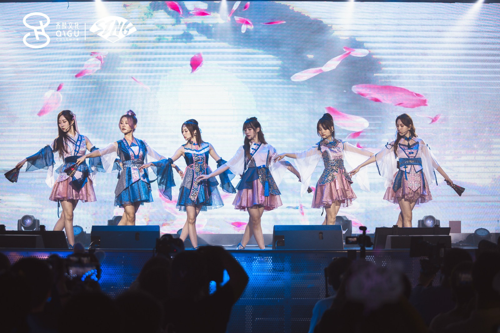 sing女团荣誉毕业生正式毕业歌如四季共赴未来