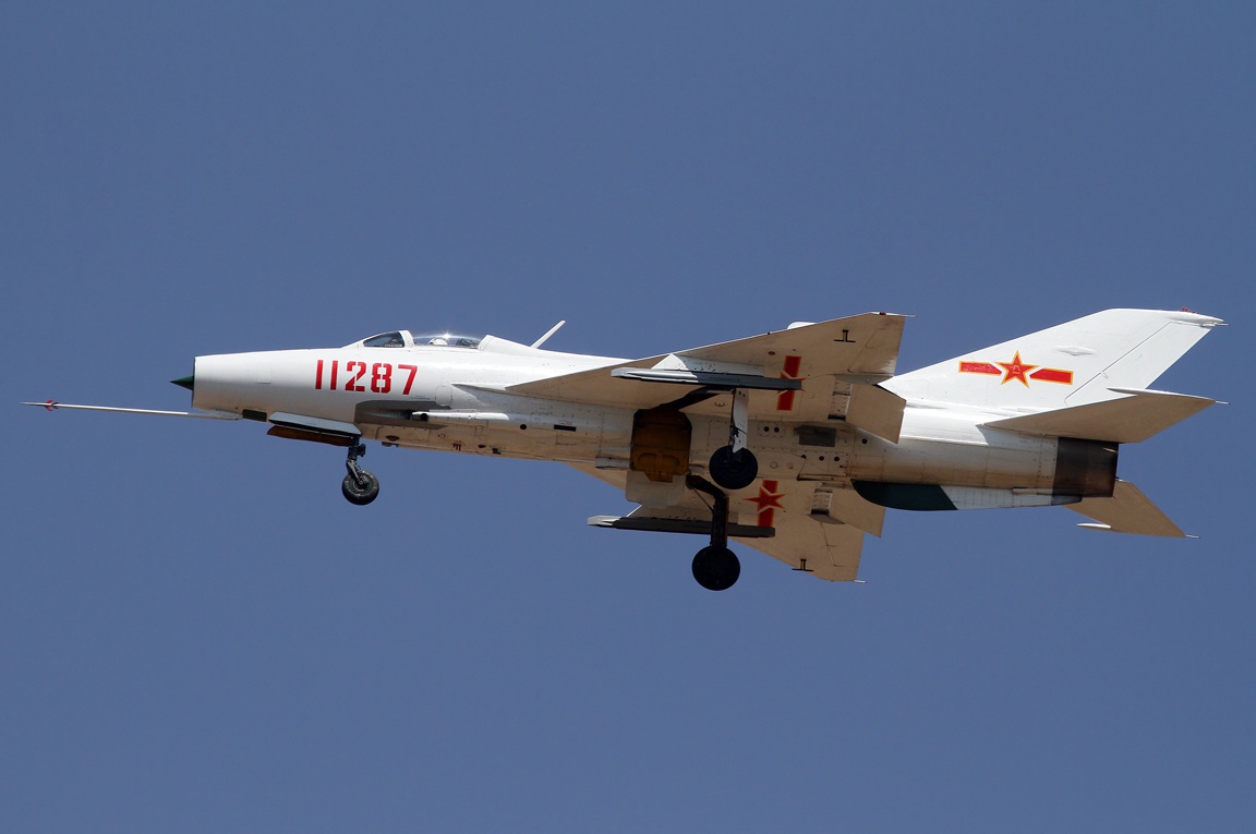 歼7g战机退役不褪色成飞行员课件空军更新换代步伐加快