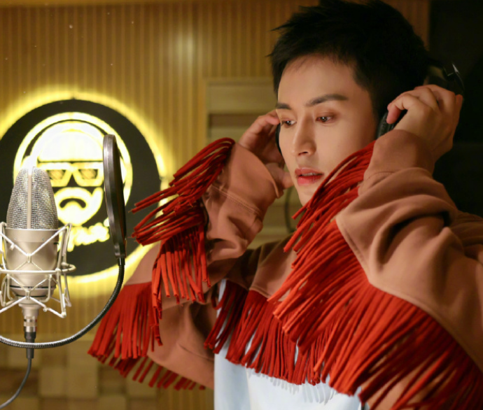 张哲瀚电影维和防暴队买赞事件是怎么回事 张哲瀚买赞是真的吗