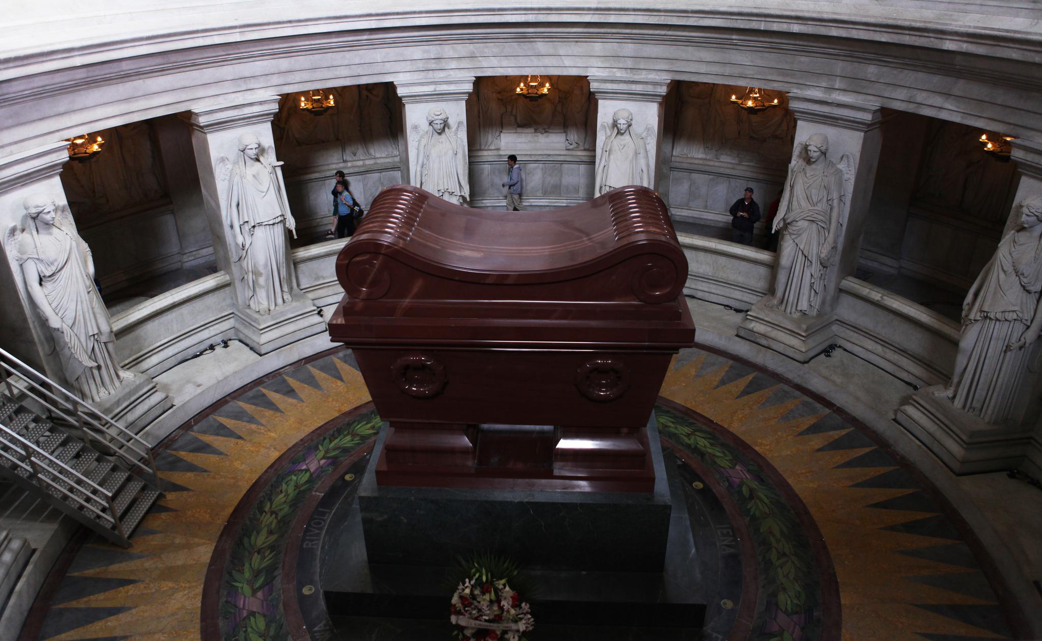 法国纪念拿破仑逝世200周年