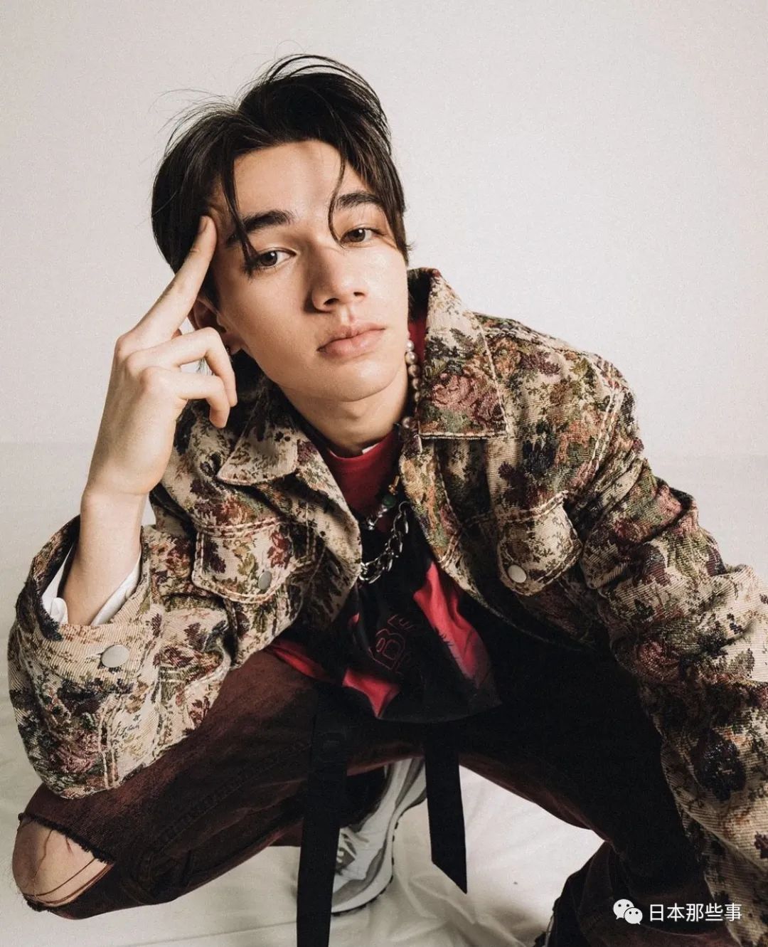 12日出生于古巴,隶属于日本艾回公司旗下的男子演唱组合intersection