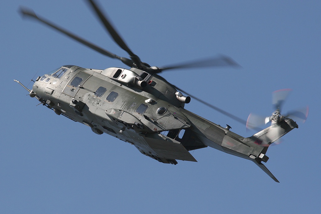 eh101舰载直升机由英意联合打造衍生多款机型