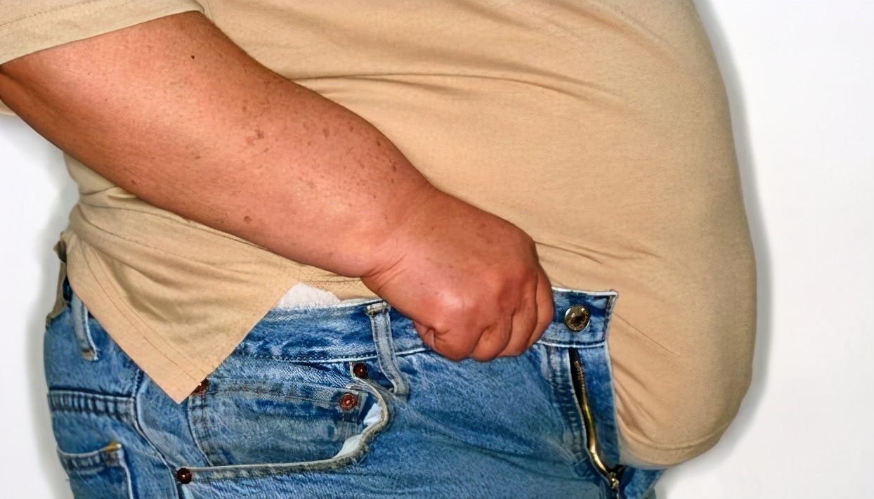 1,腰围粗寿命短的女人,通常有"2粗3硬",一个都不占,恭喜身体还算健康