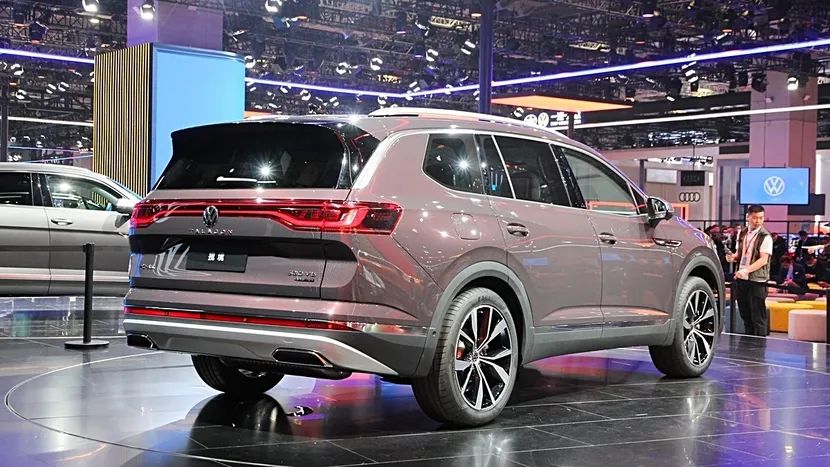 30万买7座SUV，选汉兰达还是大众揽境？二胎家庭选它准没错！