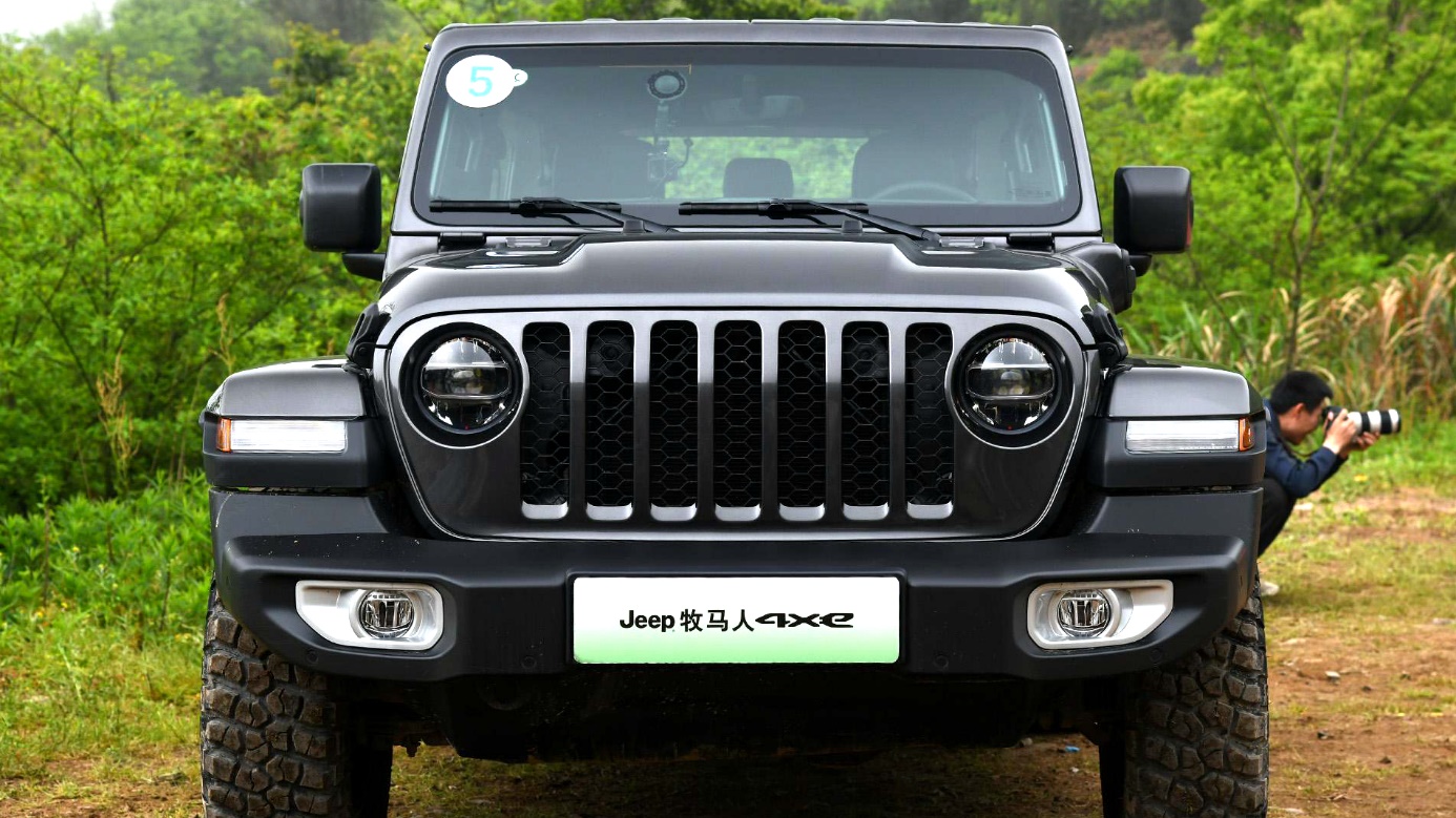 为了低油耗多花55万买jeep牧马人插混版值不值