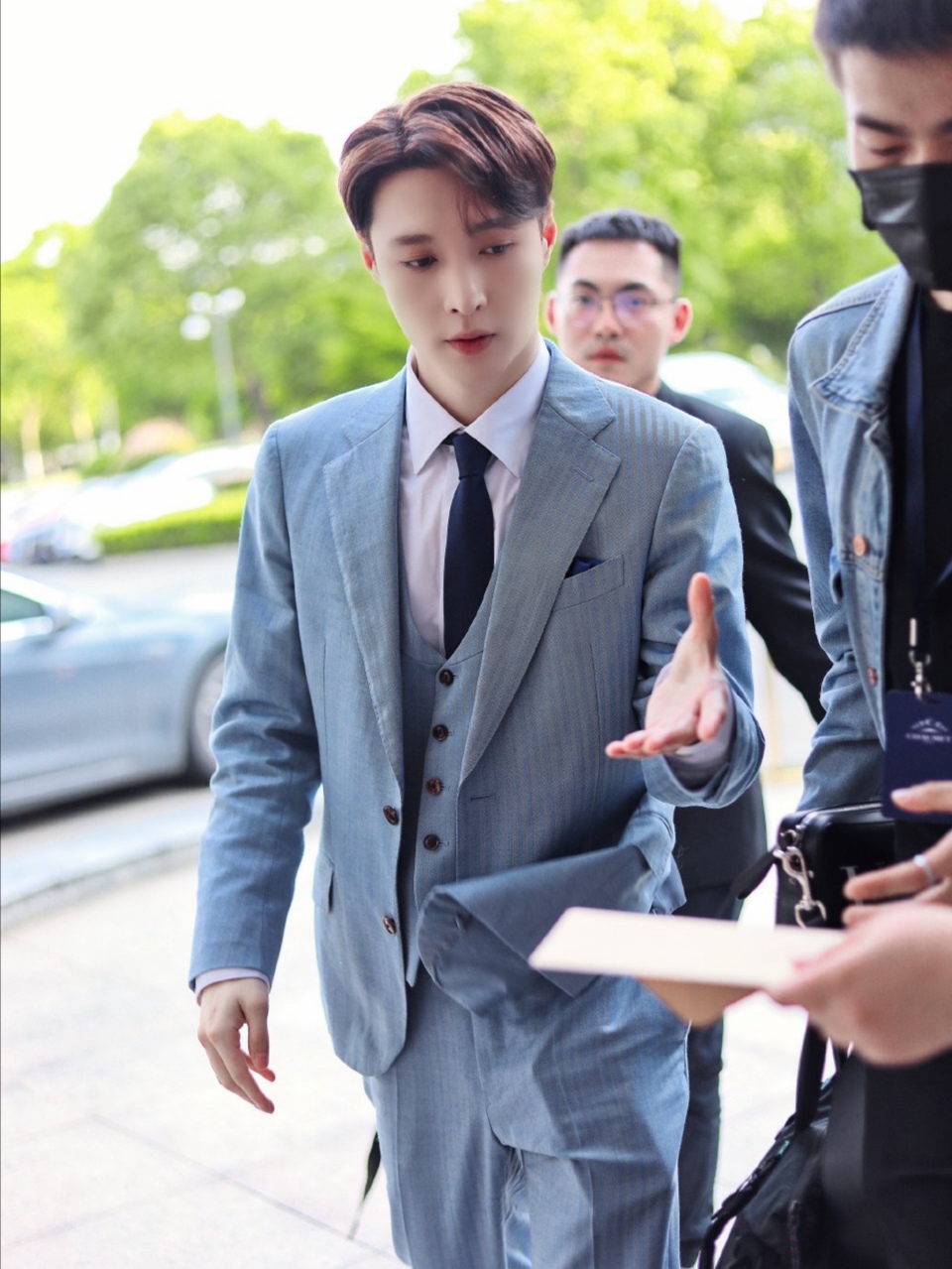 张艺兴听到男粉喊我爱你是怎么回事 看来张艺兴男粉多还是女粉多不相上下