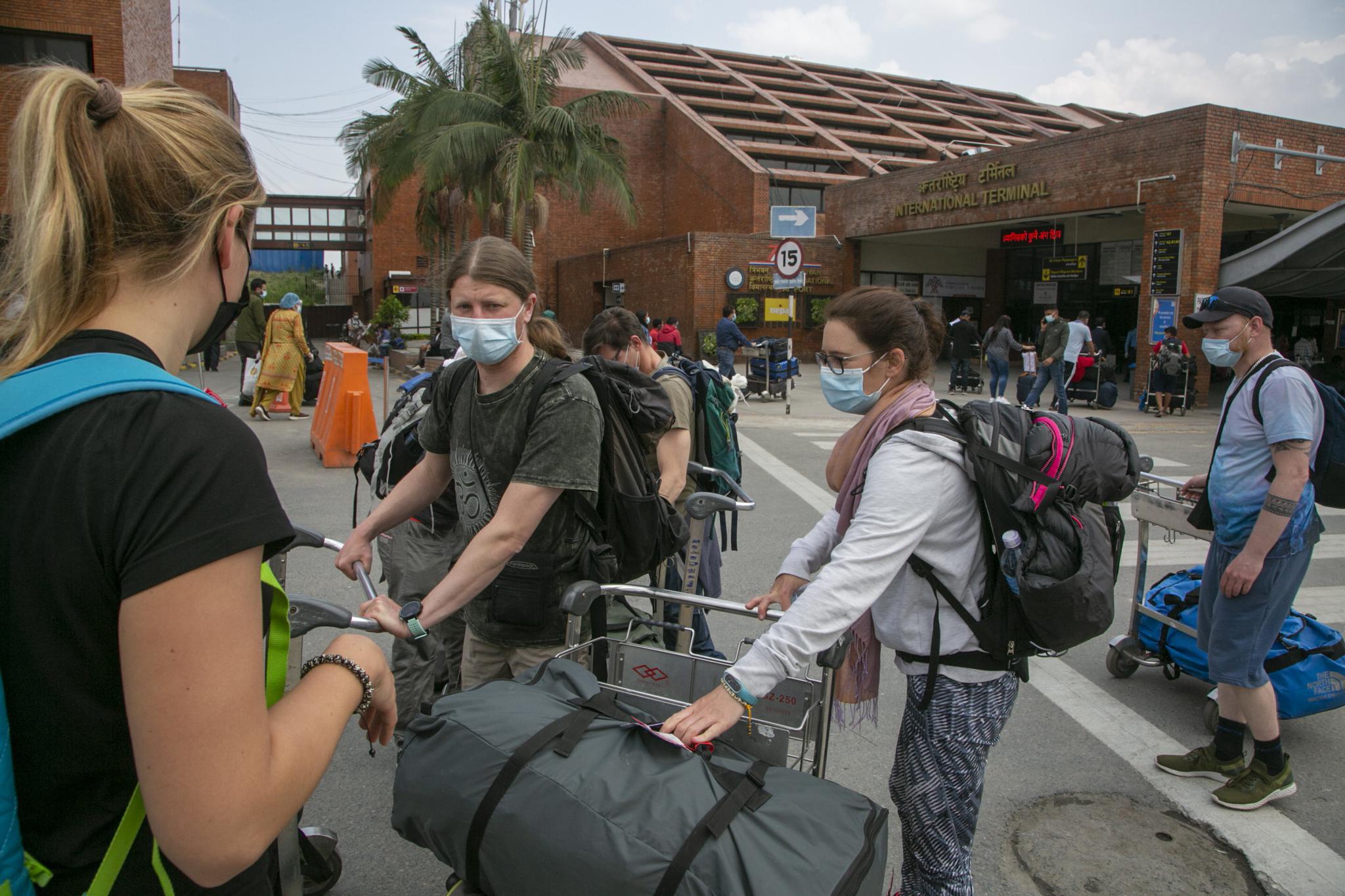 尼泊尔新冠疫情迅速恶化