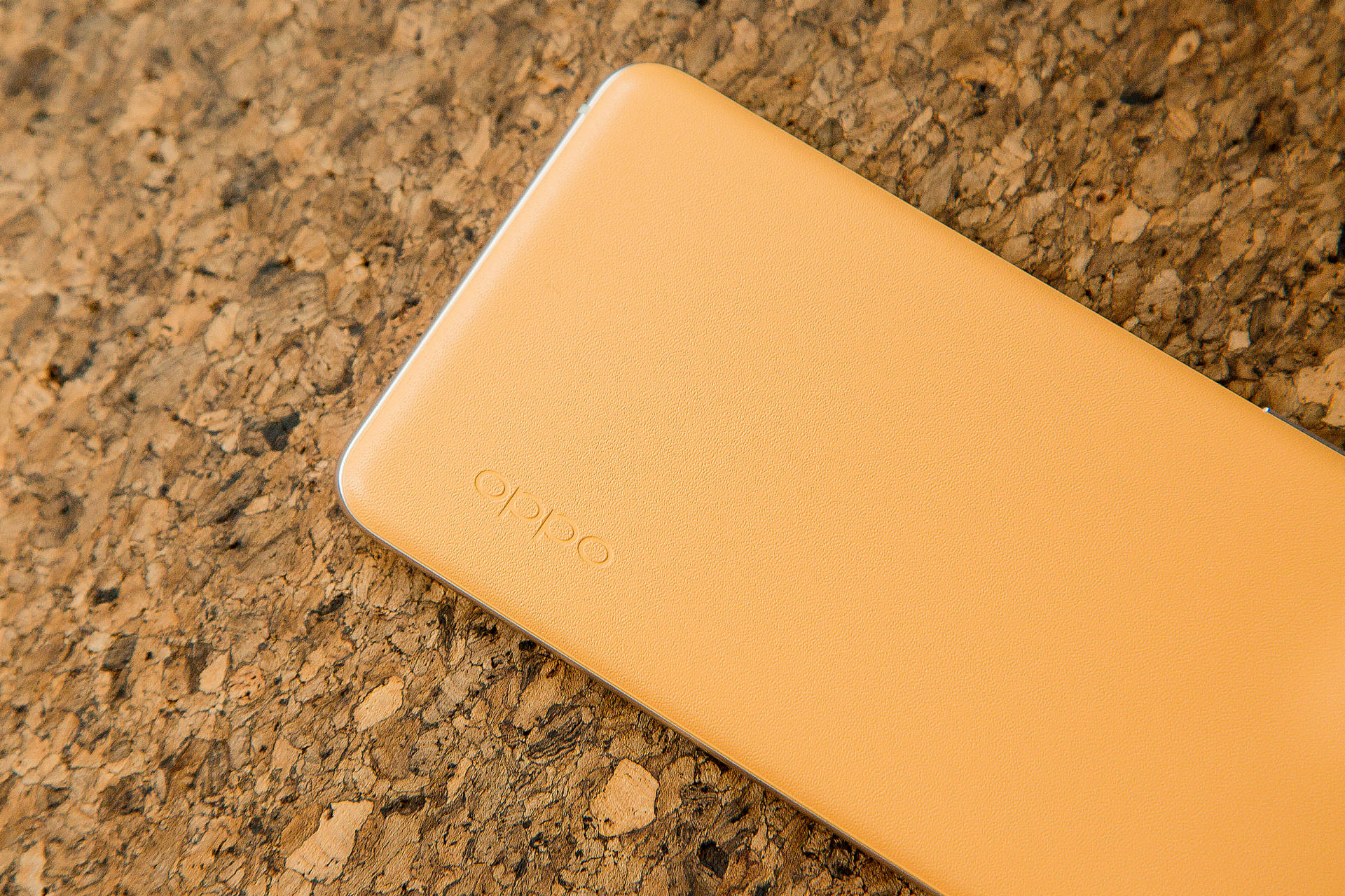 手感一流的素皮后盖能有哪些体验提升高级耐脏只是其一