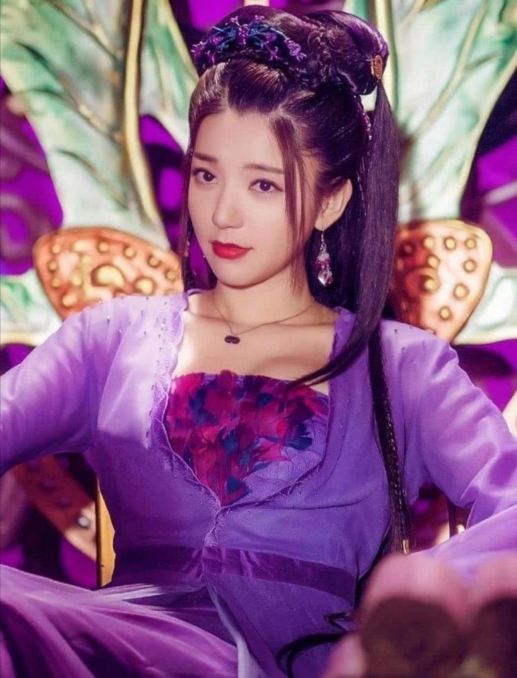 与紫色结缘的明星唐嫣经典胖迪最可爱最后一个狠角色