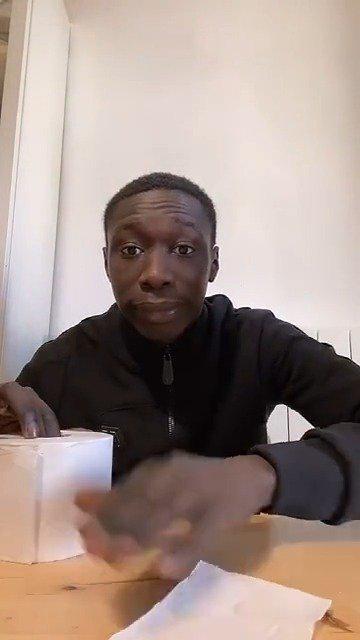 黑人小哥吐槽一些"生活小妙招"