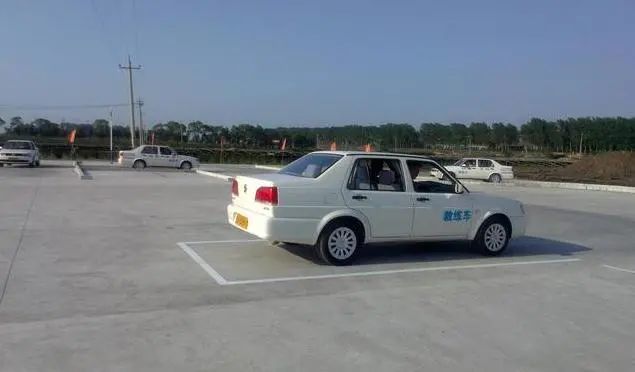 为啥教练车都是捷达而不是卡罗拉教练有些内幕你可能不知道