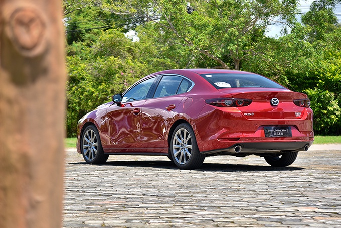 最美a级车再进化,2021款mazda3昂克赛拉的这次升级很值!