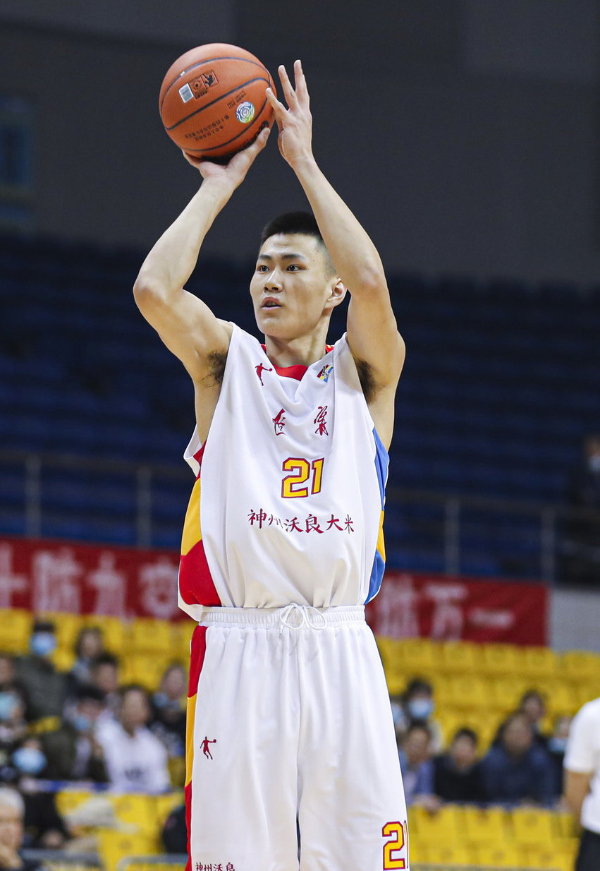 郭艾伦休战 赵继伟领军|韩德君|辽宁队|辽篮_新浪新闻