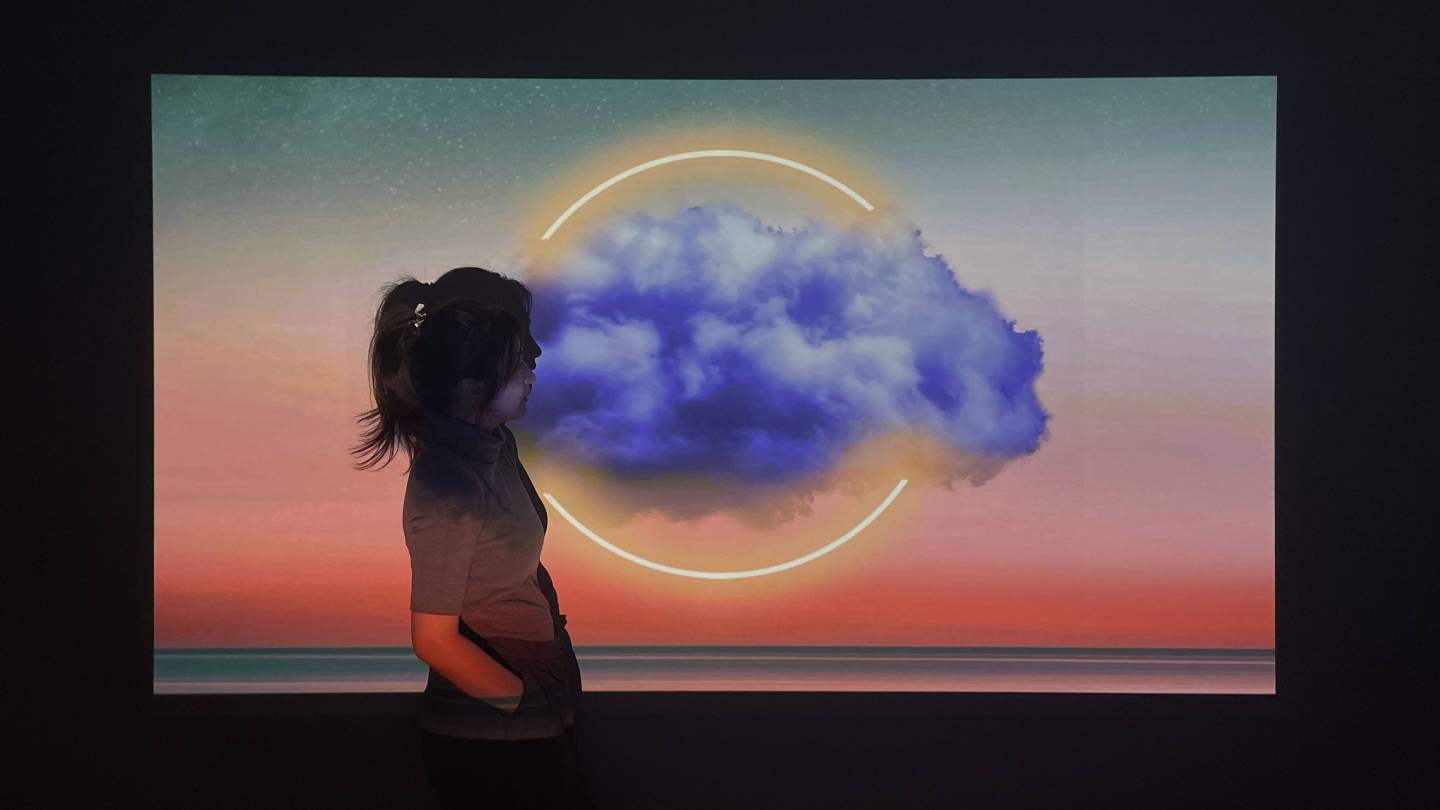 丁真和他的小马珍珠同框拍投影大片氛围感拉满绝对百万特效