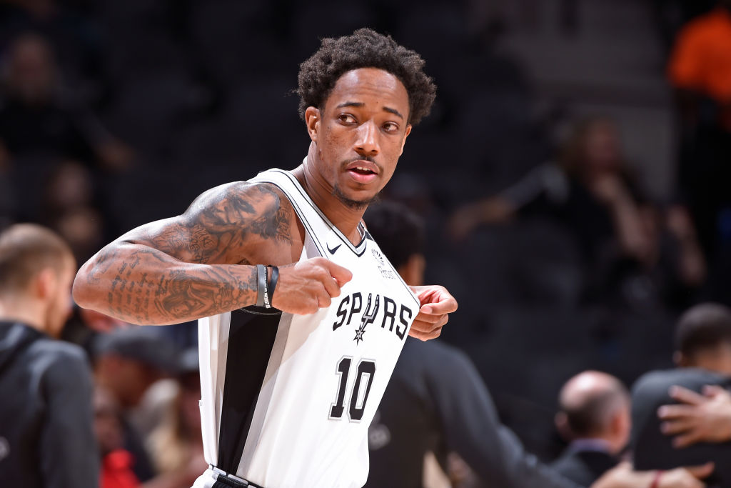 赛后,马刺球员德马尔-德罗赞接受了媒体采访.