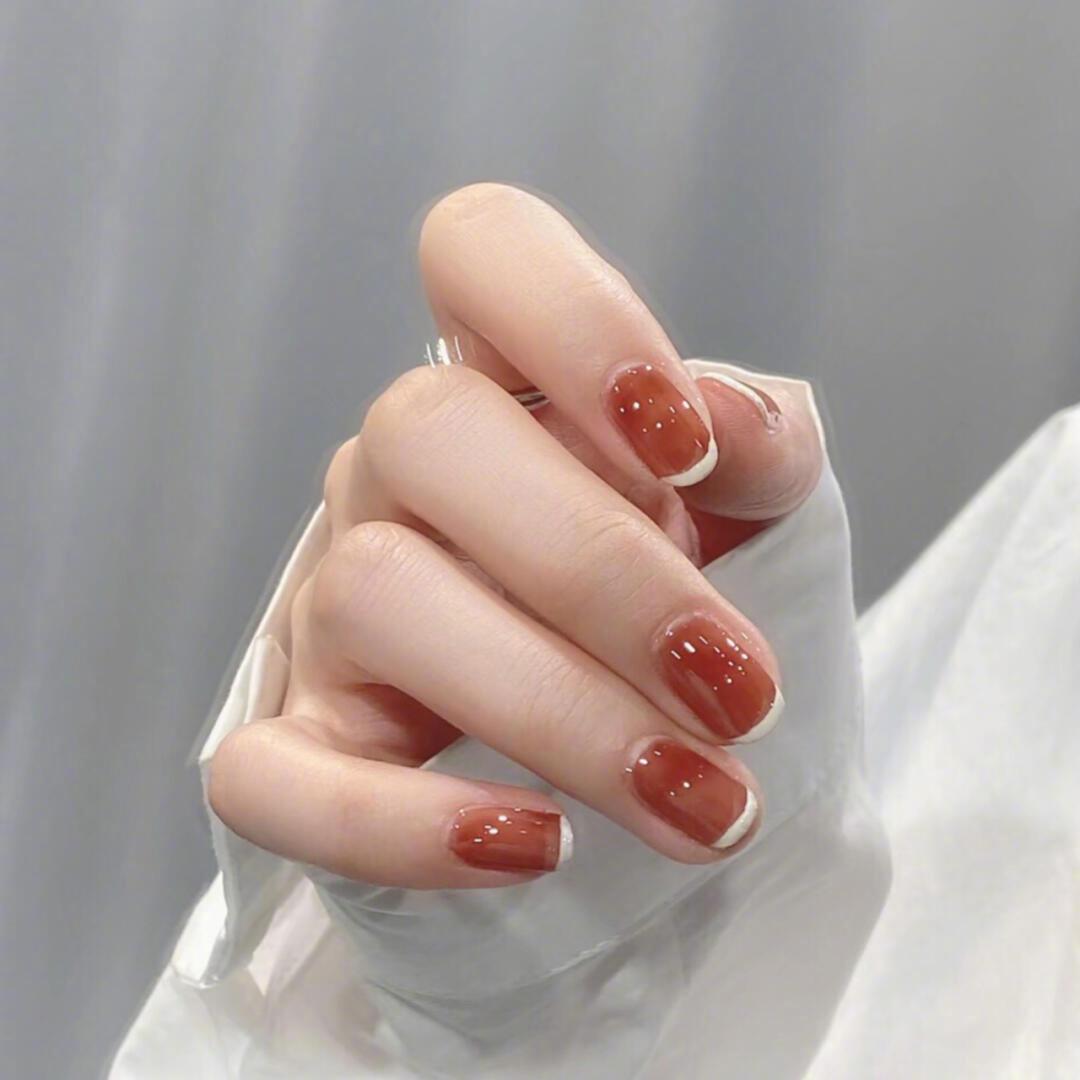 低调干净的裸色系美甲合集任何场合都非常显气质
