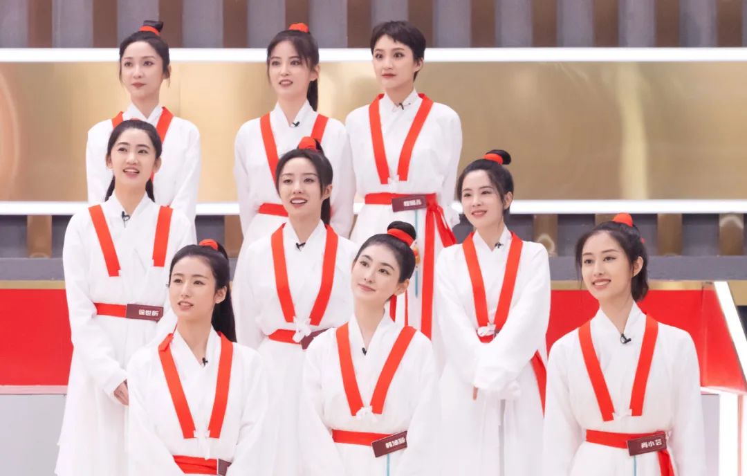 看到我是女演员代课老师的名单感觉学员已经不重要了