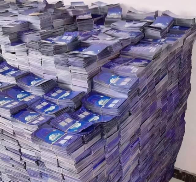 从“饭圈集资”风波到《青三》决赛取消，这届年轻人怎么了？休闲区蓝鸢梦想 - Www.slyday.coM