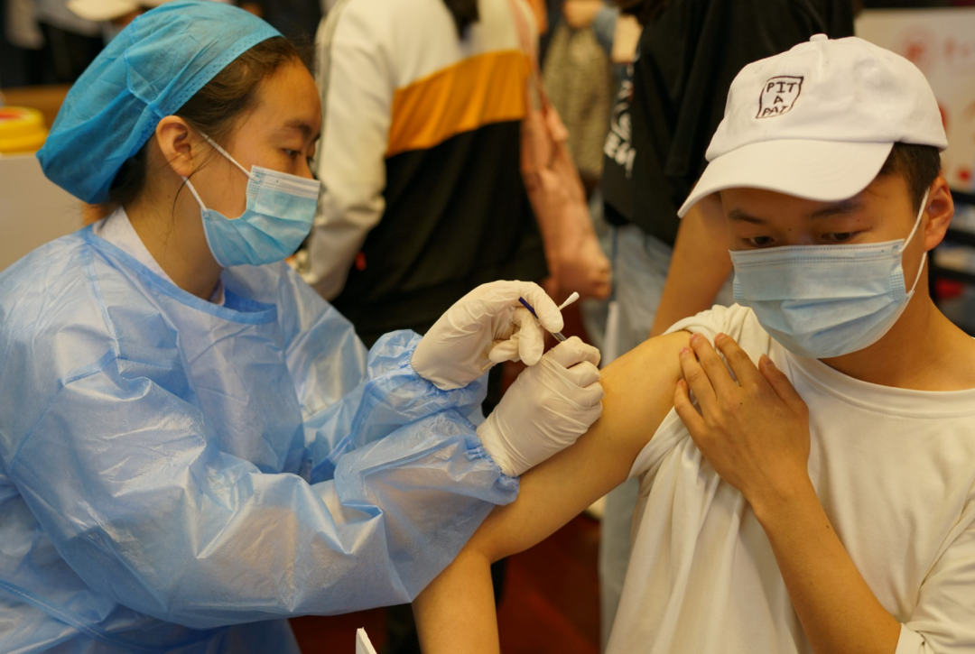 今天起,我们一起打疫苗|新冠疫苗|新冠肺炎_新浪新闻