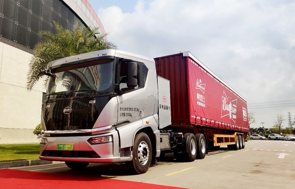 绿色物流变革比亚迪全新纯电牵引车q3给出解决方案卡车之友网