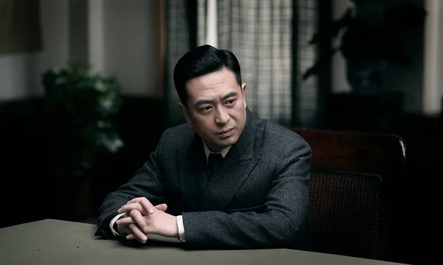 故事架构和演员都是顶级的配置,是一部可以媲美电影的电视剧