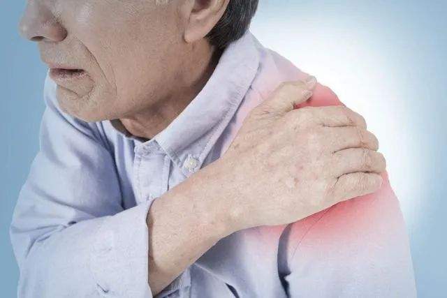 肺癌多是气出来的身体出现1痒2痛3黑莫忽视