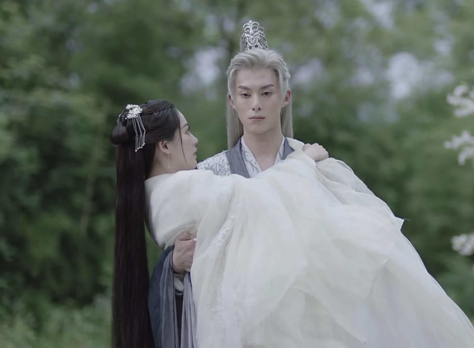 《遇龙》制作太敷衍,打戏全靠特效,王鹤棣演技像盲人
