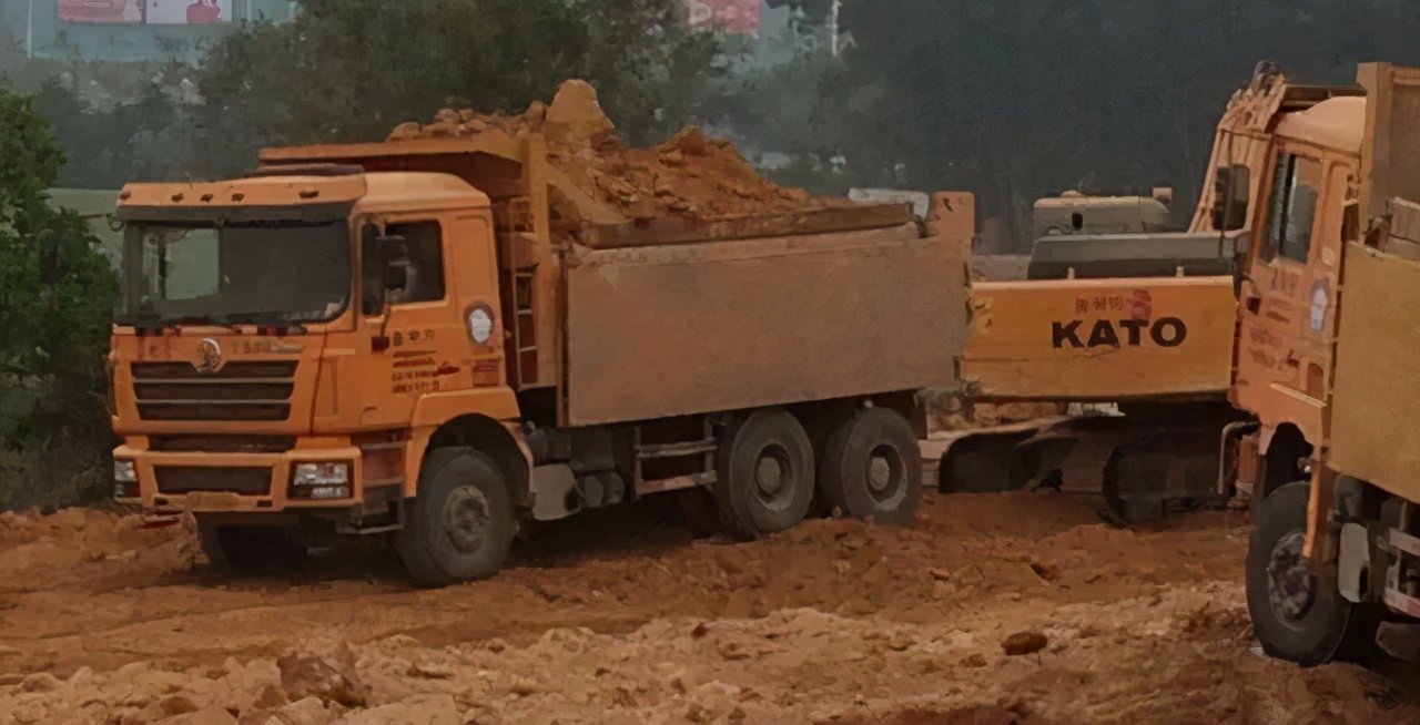 取消两牌两证深圳砂石运输纳入普货运输管理