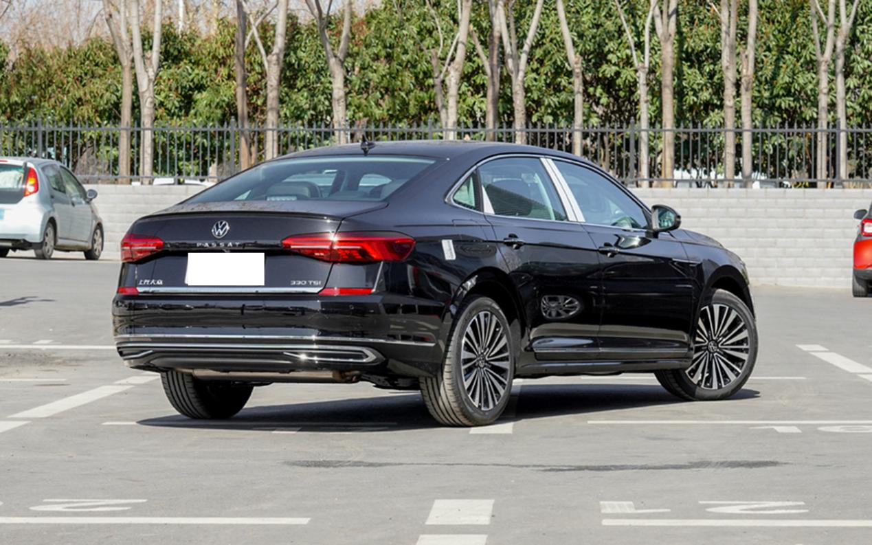 终于焕新中期改款帕萨特官图发布外形调整尺寸再次加大