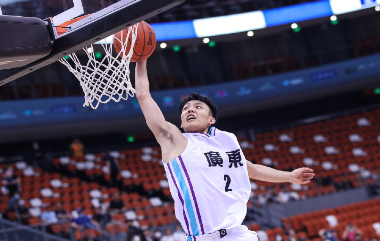 小个子之间的对决徐杰跟汤杰比赛扣篮全运会打成表演赛