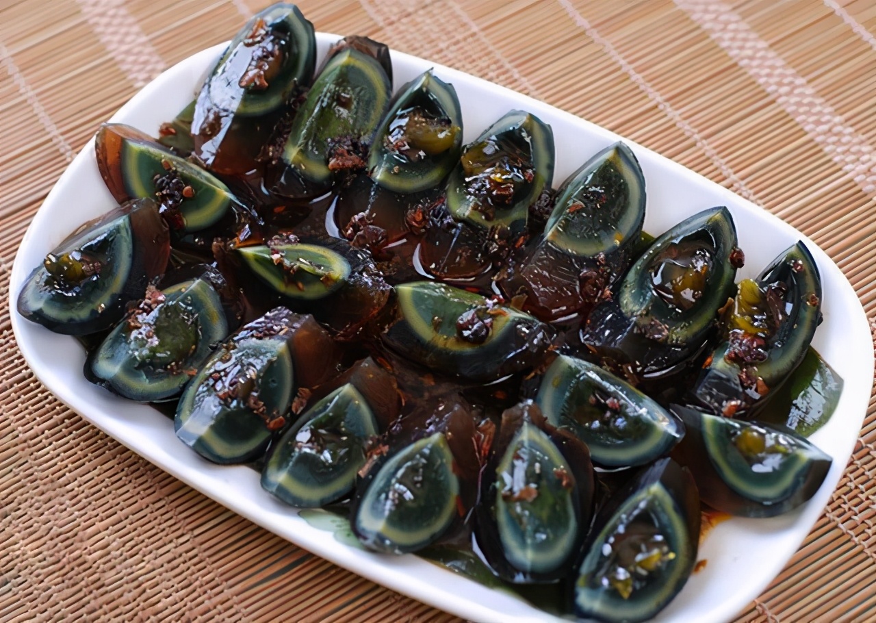 皮蛋臭吗?你觉得怎么做好吃?|皮蛋|香菜|屁臭_新浪新闻