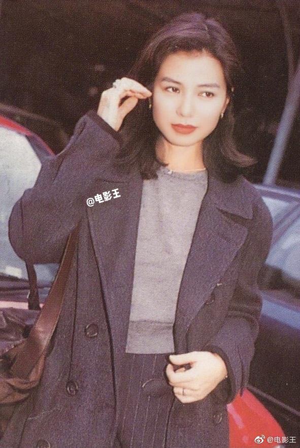1993年33岁的钟楚红