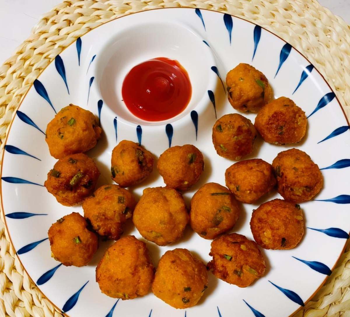 胡萝卜肉丸子!喜欢吃胡萝卜的,一起来换口味吧