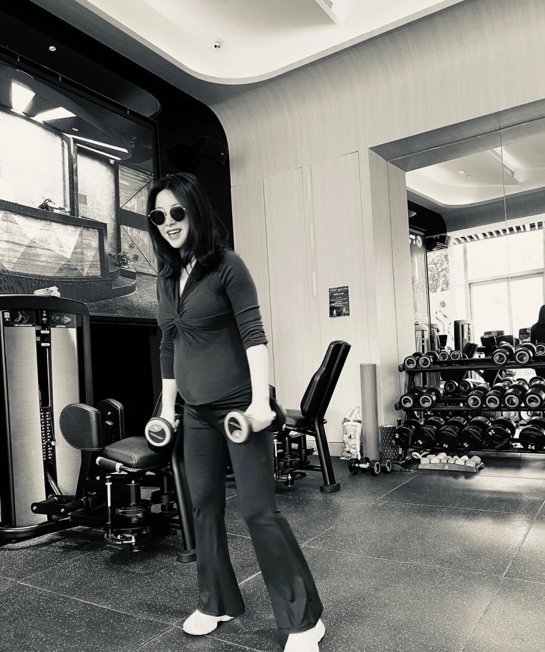 朱珠罕晒孕期健身日常!